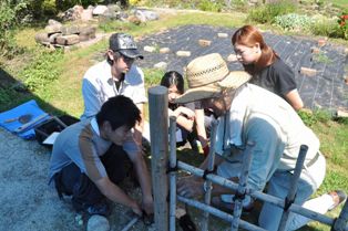 2級造園技能検定対策実習 夏は造園の資格試験 専門学校 岐阜県立国際園芸アカデミー