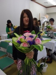 花束制作の写真4