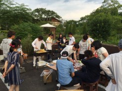 ヤキソバと焼き肉のBBQ