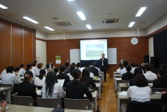 今西学長の開会挨拶