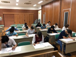 試験中の光景 その①