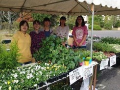 農大祭に参加した学生会メンバー