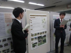 尾関連さん・丹羽亮介さん（マイスター科２年造園緑化コース）の発表