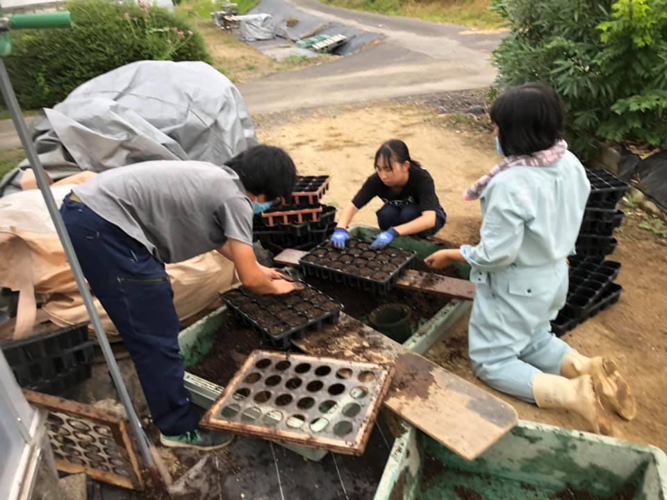 土詰班も、泥だらけで奮闘