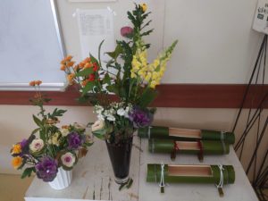 器と花材