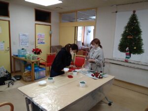 岐阜県白川町のデイケアセンター春夏秋冬での園芸福祉のセッション準備