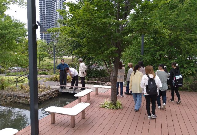 現代的な虎渓用水広場
